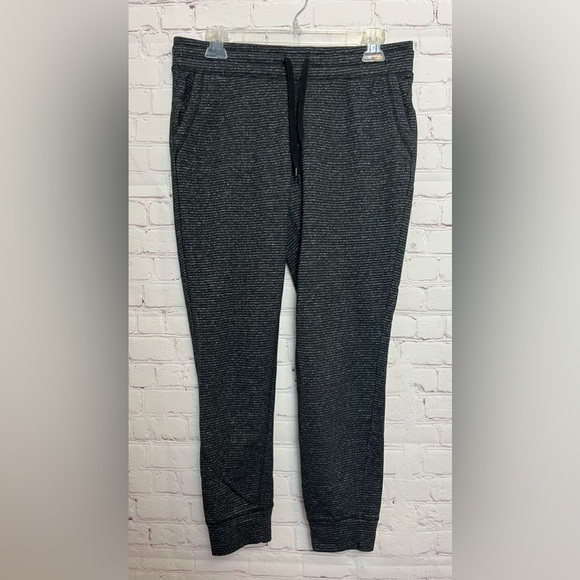 Activewear Lot - Two Tops and One Pant - Picture 12 of 16